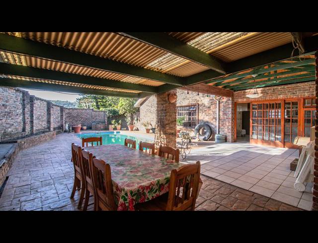 4 BEDROOM HOUSE FOR SALE IN DORCHESTER HEIGHTS